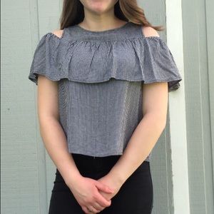 So Gingham Cropped Blouse